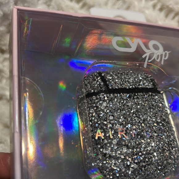 Airpods case !!! - Picture 4 of 5